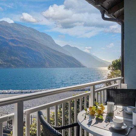 Casa Toblini Al Lago On The Beach Torbole Sul Garda Exterior photo